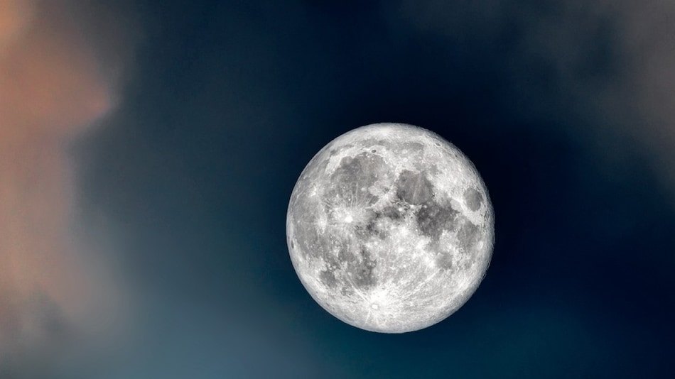 Supermoon and Geminid Meteor Shower 2025 Set to Peak Soon: How to See It