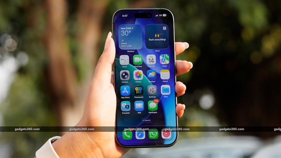 Apple Rolls Out iOS 26.2 Update for iPhone With Liquid Glass Customisation, Changes to Apple Music, and More